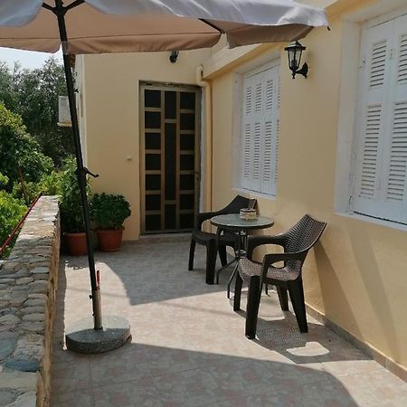 Philoxenia Holiday Home Pappadhianika Exterior photo
