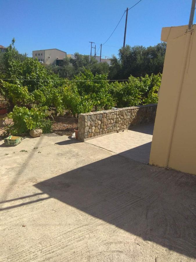 Philoxenia Holiday Home Pappadhianika Exterior photo